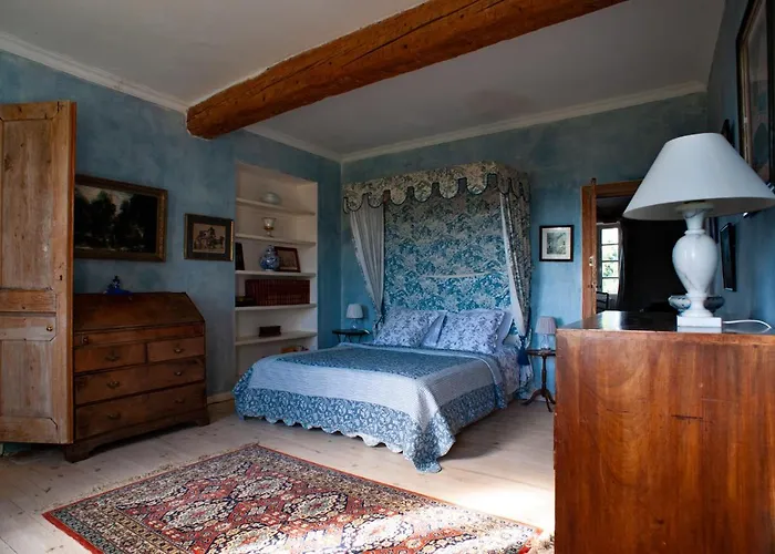 Domaine Des Jasses 5*