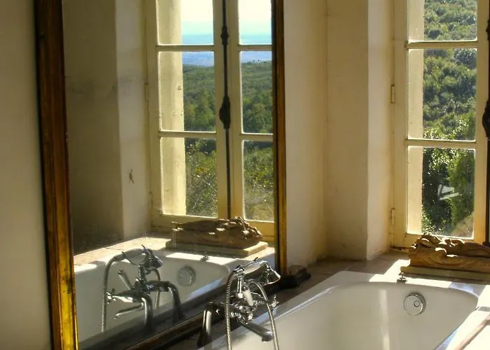 Bed & Breakfast Domaine Des Jasses 5*