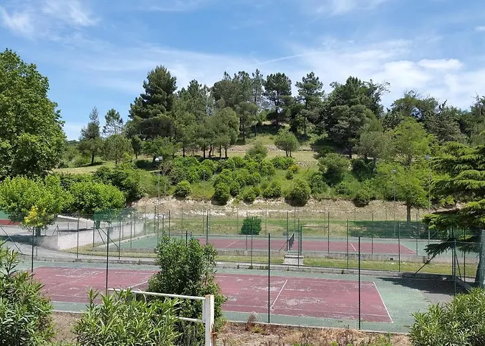 Domaine Des Jasses Bed & Breakfast 5*