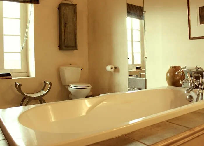 Domaine Des Jasses Bed & Breakfast 5*